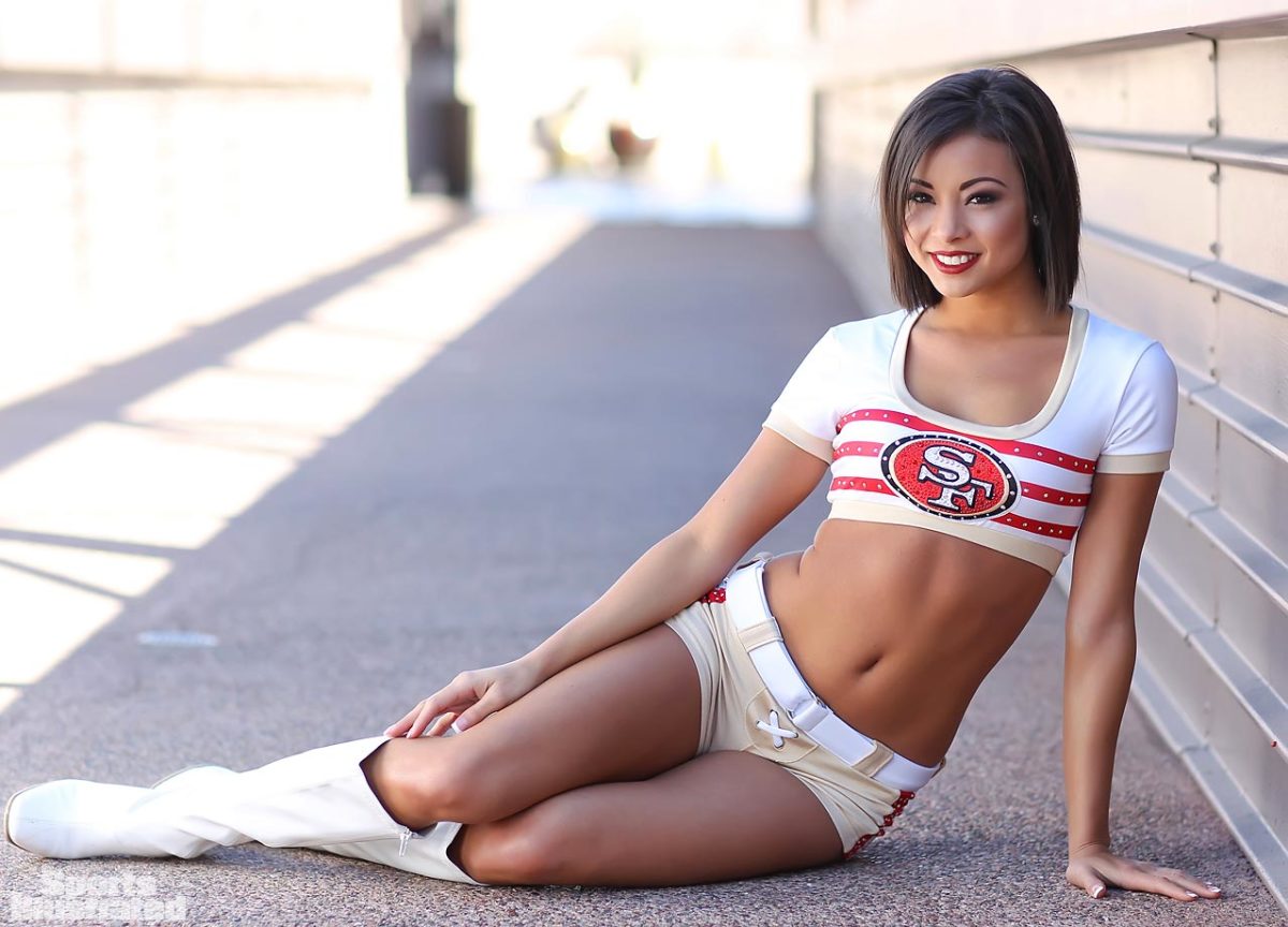 00-Individuals-01-Pro_Bowl_Cheer-BY-0501_0.jpg